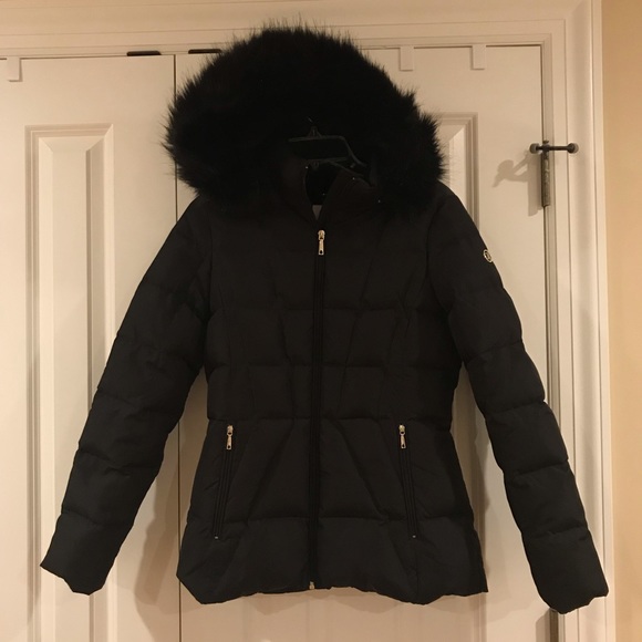 Calvin Klein Faux-Fur-Lined Quilted Puffer Coat - Picture 2 of 8